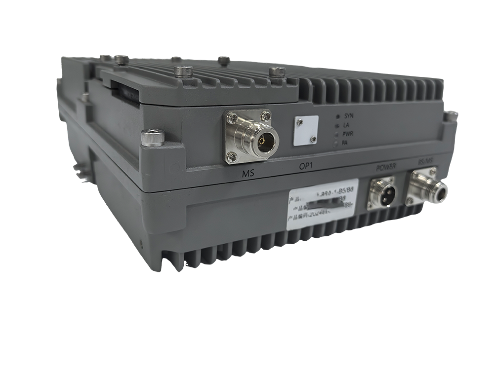  礼泉三频手机信号接收器2000㎡